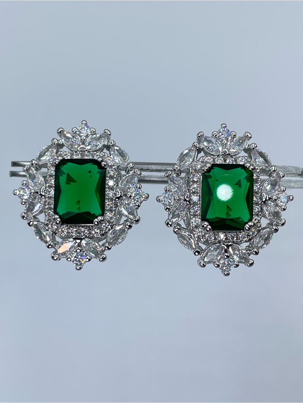 Swarovski Crystal Elements Emerald Green Crystal Halo Art Deco Stud Earrings